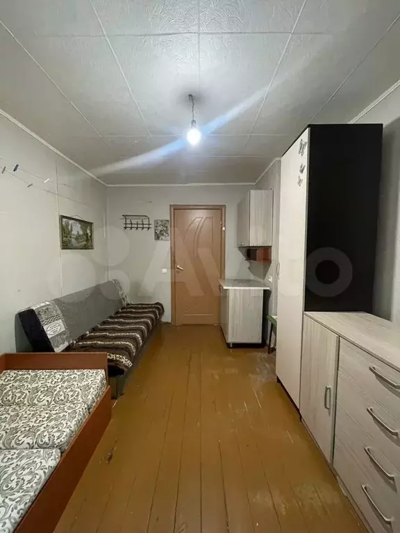Комната 11 м в 5-к., 2/5 эт. - Фото 1