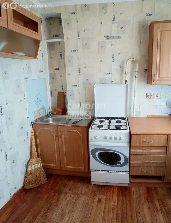 3-комнатная квартира: Темрюк, улица Ленина, 96 (64 м) - Фото 2