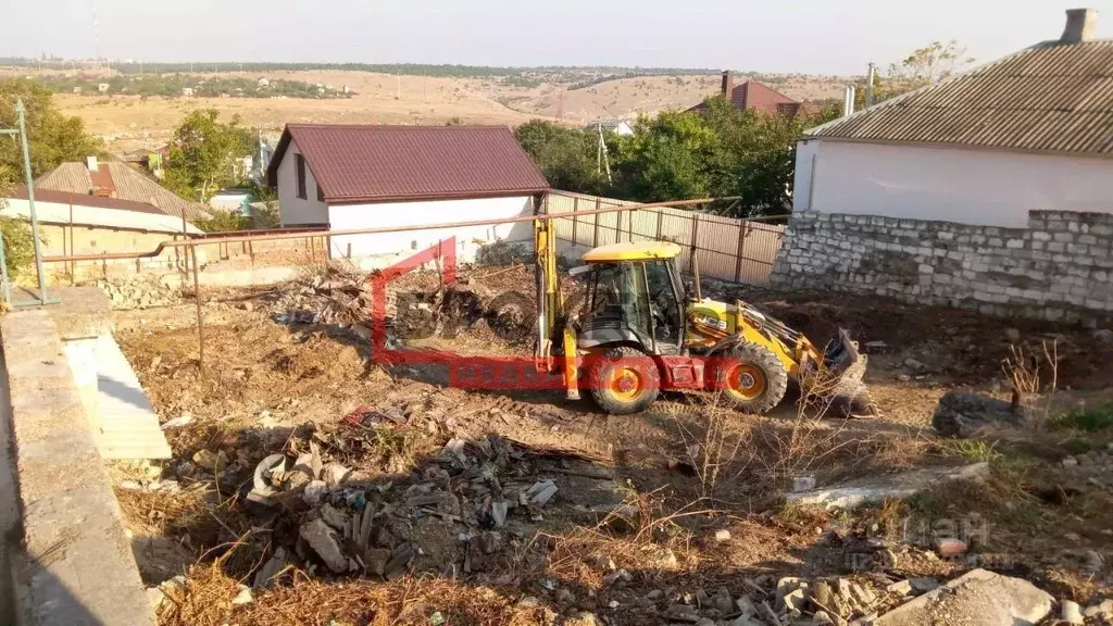 Участок в Севастополь ул. Николая Музыки, 75 (4.5 сот.) - Фото 2