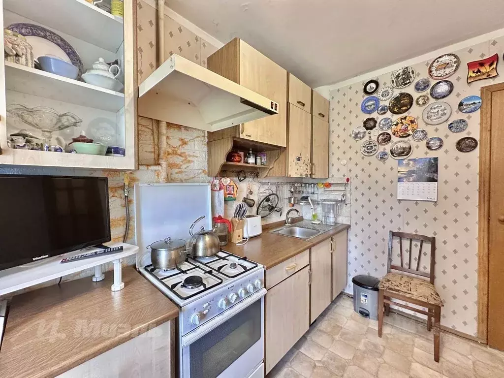 2-к кв. Москва Загородное ш., 5К2 (47.2 м) - Фото 1