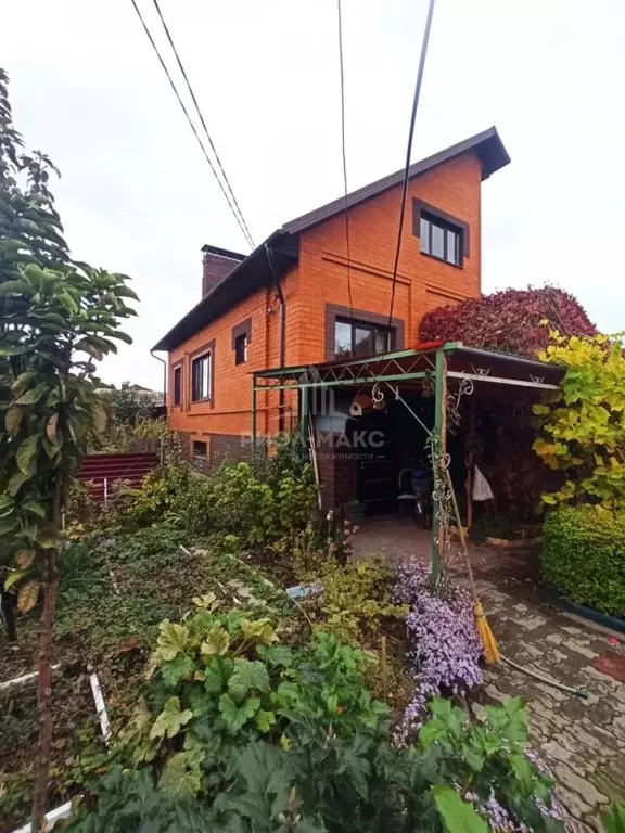 Дом в Брянская область, Брянск пер. Тургенева, 18 (217 м) - Фото 0