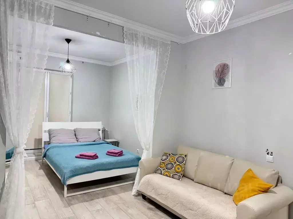 1-к кв. Саха (Якутия), Якутск ул. Дзержинского, 27/2 (48.0 м) - Фото 0