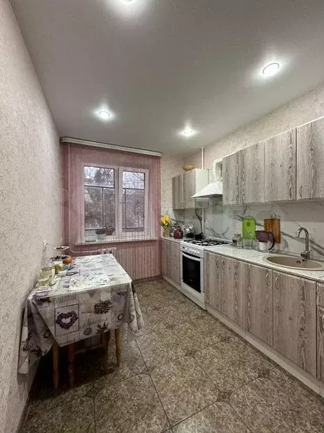 3-к. квартира, 60м, 3/5эт. - Фото 1