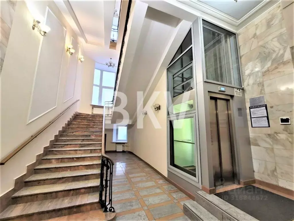 Офис в Москва ул. Большая Лубянка, 5 (120 м) - Фото 1