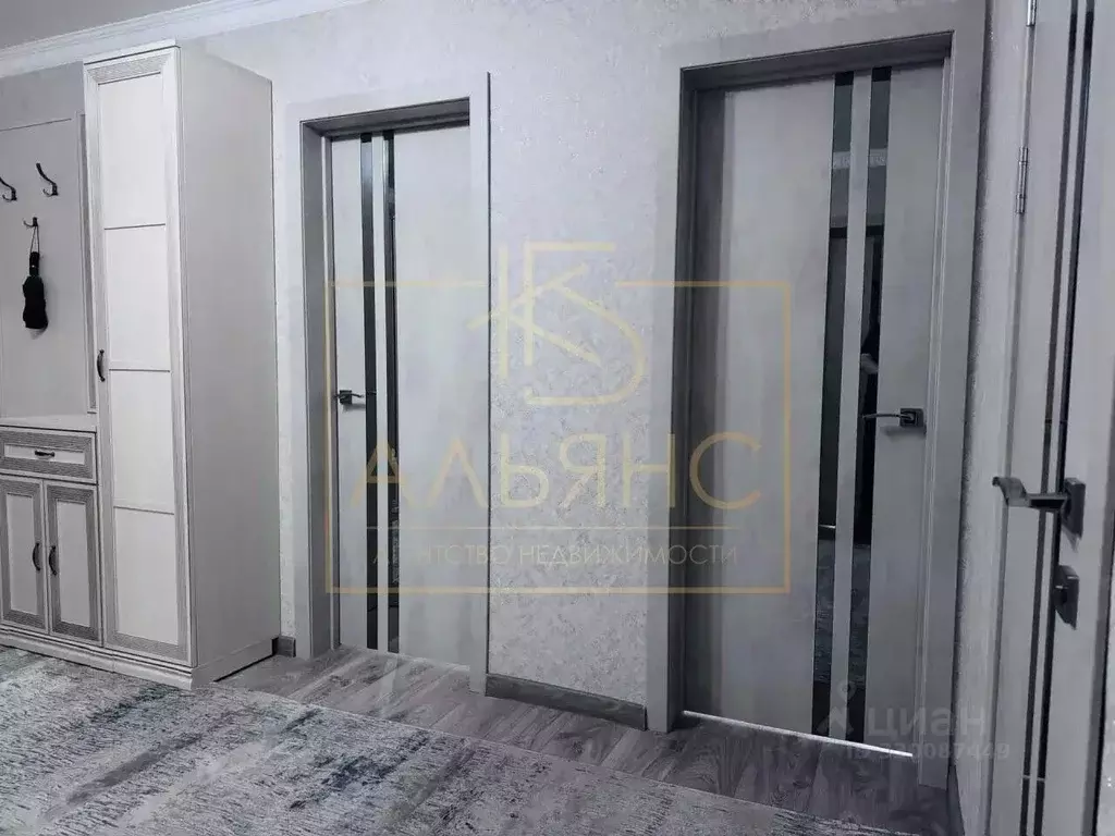 3-к кв. Северная Осетия, Владикавказ ул. Алихана Гагкаева, 7 (75.0 м) - Фото 2