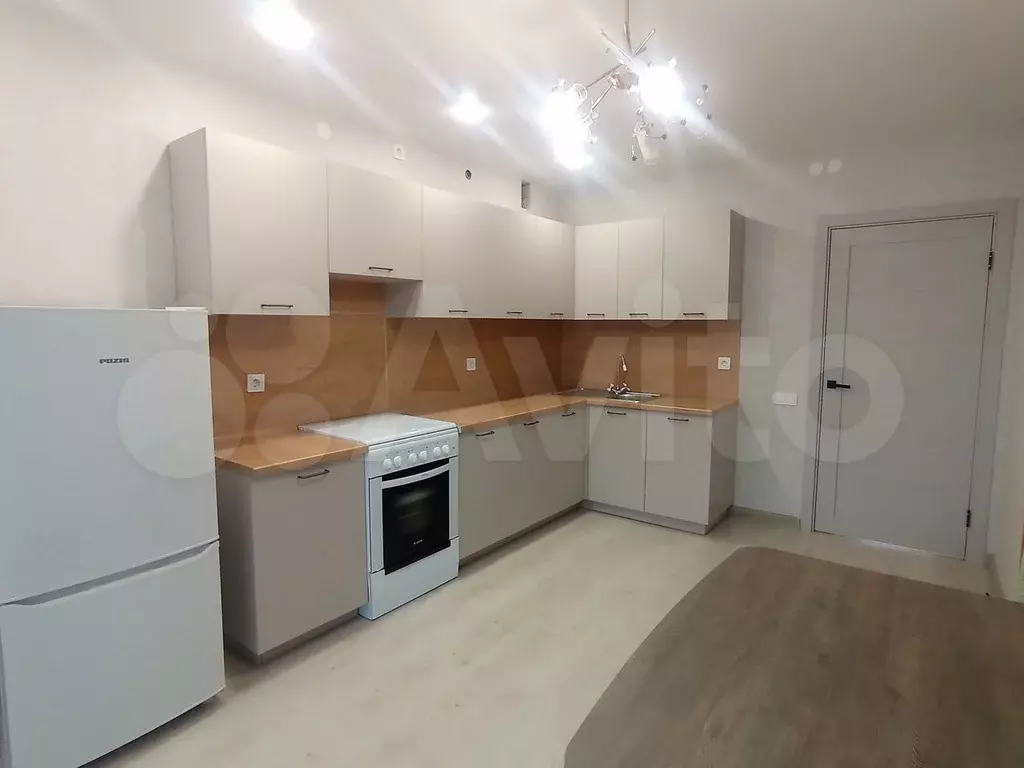 2-к. квартира, 60 м, 4/9 эт. - Фото 1