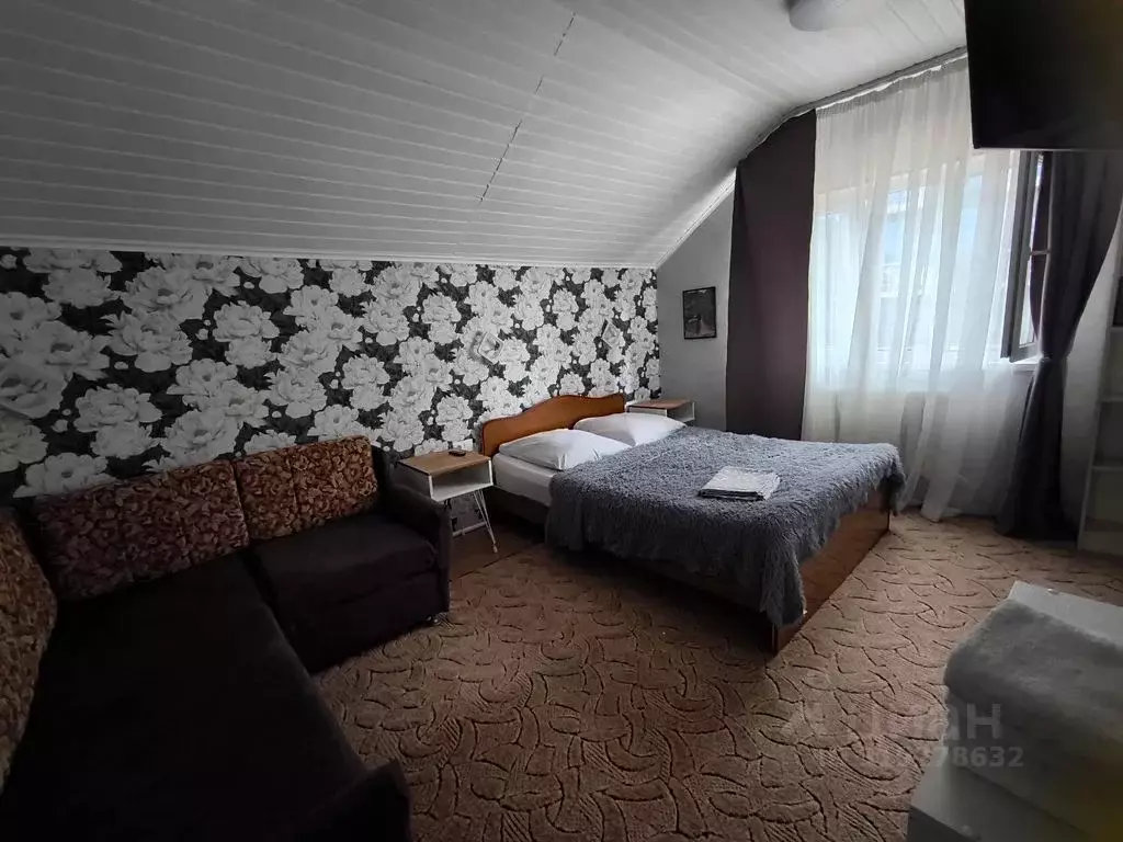 Комната Краснодарский край, Сочи Адлер жилрайон, ул. Чкалова, 33Б - Фото 0