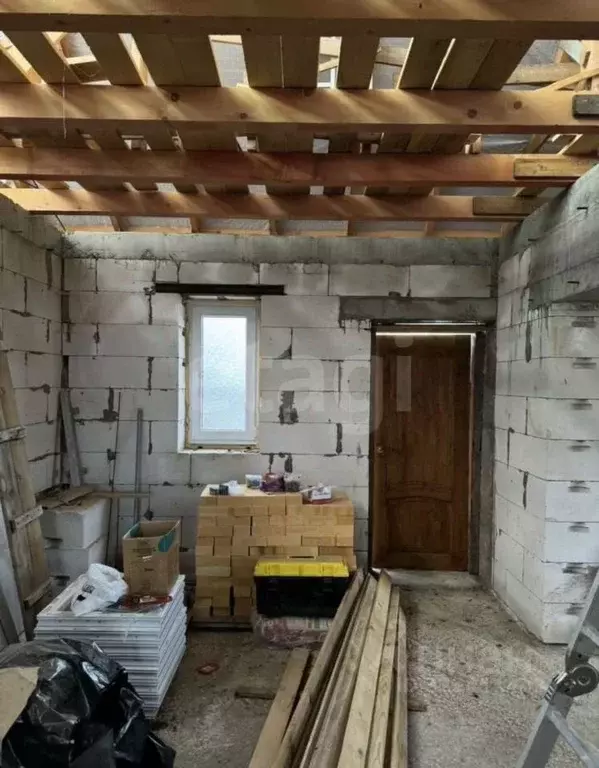 Дом в Адыгея, Майкопский район, Каменномостское с/пос, пос. Победа ул. ... - Фото 1