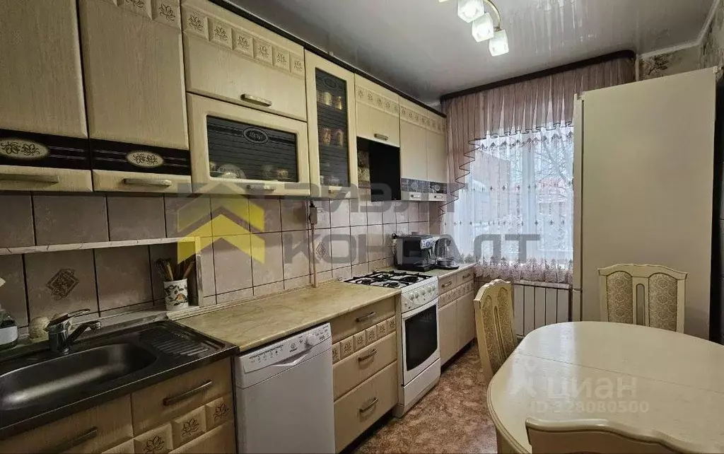 3-к кв. Омская область, Омск ул. Лермонтова, 136 (60.5 м) - Фото 1