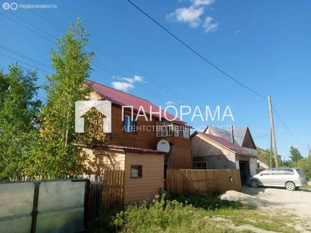 Дом в Покровск, Октябрьская улица (206.4 м) - Фото 1