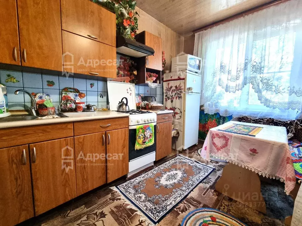 2-к кв. Волгоградская область, Волгоград ул. Менжинского, 27 (50.9 м) - Фото 1