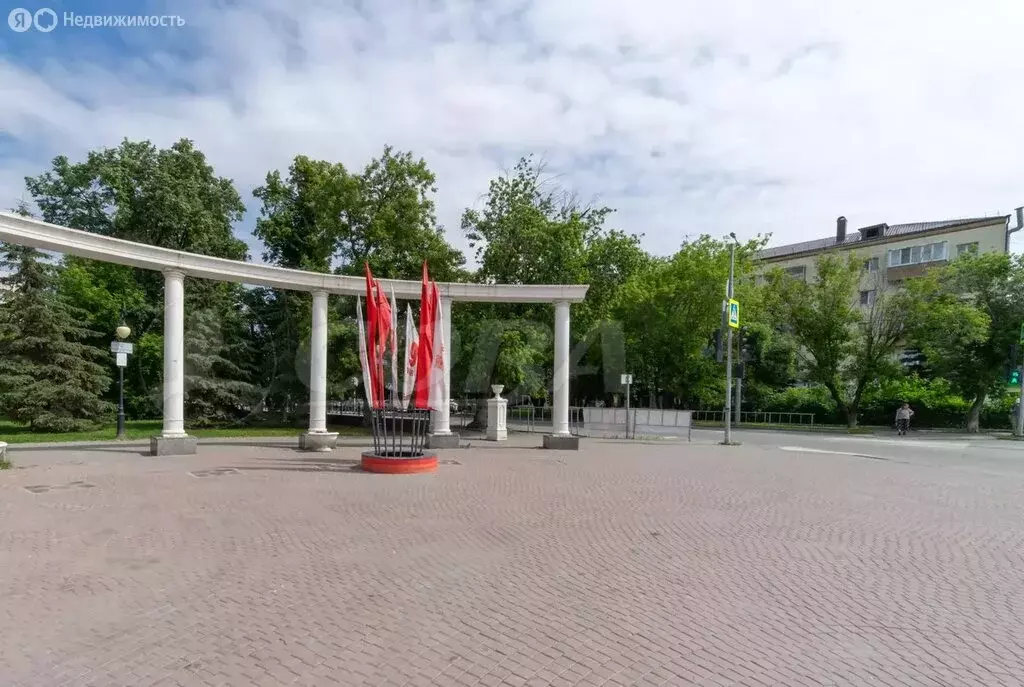 2-комнатная квартира: Тюмень, Профсоюзная улица, 5 (42.6 м) - Фото 0