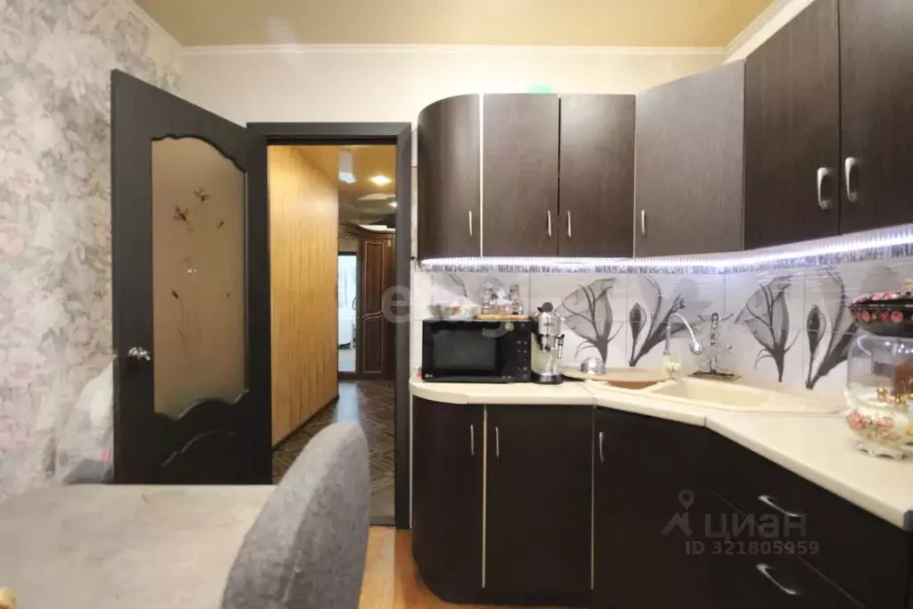 3-к кв. Ямало-Ненецкий АО, Новый Уренгой Дружба мкр, 2/6 (68.3 м) - Фото 1