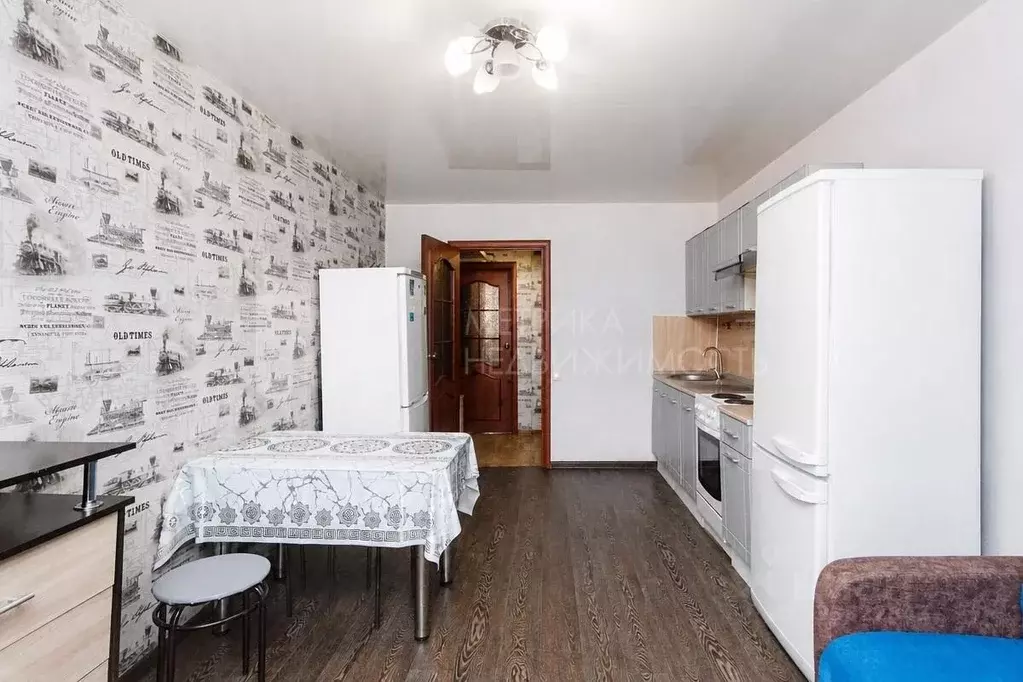1-к кв. Тюменская область, Тюмень ул. 30 лет Победы, 76 (33.6 м) - Фото 0