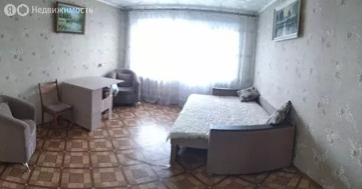 3-комнатная квартира: Пенза, улица Тарханова, 15 (60 м) - Фото 1