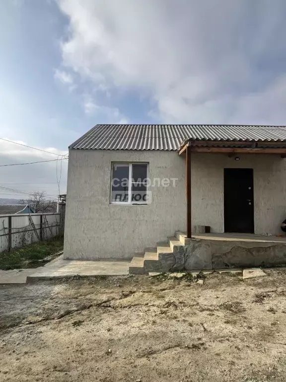 Дом в Калмыкия, Элиста ул. Хахлыновой (59 м) - Фото 1