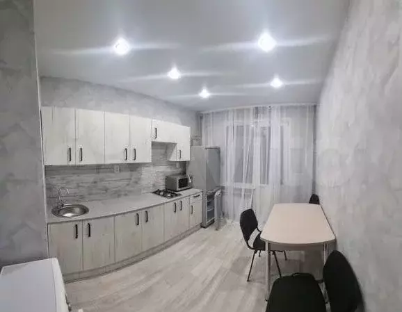 1-к. квартира, 36 м, 1/9 эт. - Фото 0