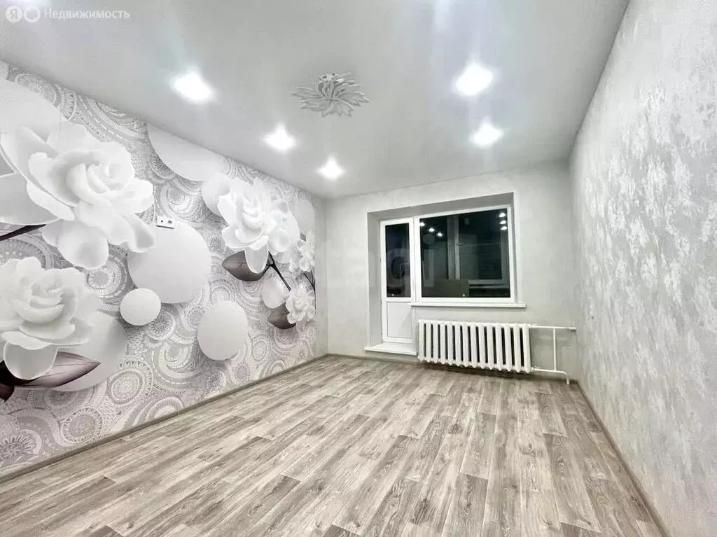 3-комнатная квартира: Балабаново, улица 50 лет Октября, 20 (53.1 м) - Фото 1