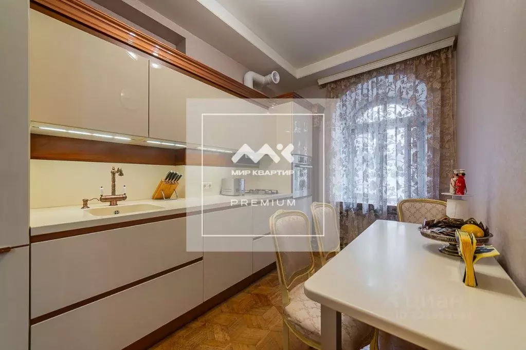 3-к кв. Санкт-Петербург Митавский пер., 3 (80.0 м) - Фото 1