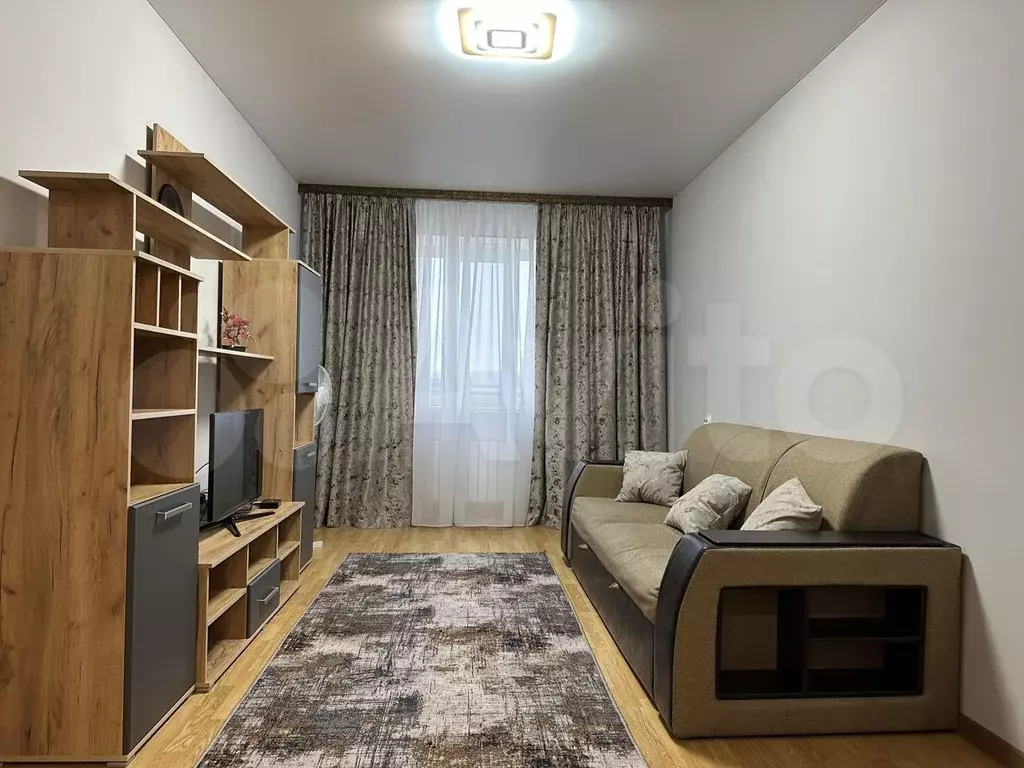 3-к. квартира, 80 м, 4/6 эт. - Фото 0