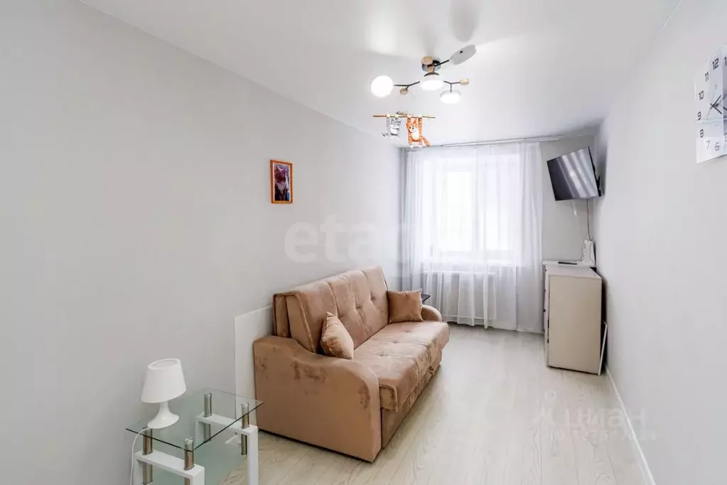 2-к кв. Тюменская область, Тюмень Волгоградская ул., 117 (45.3 м) - Фото 1