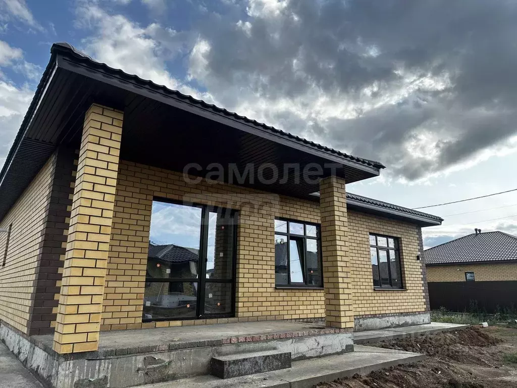 Дом в Оренбургская область, Оренбургский район, Красноуральский ... - Фото 1