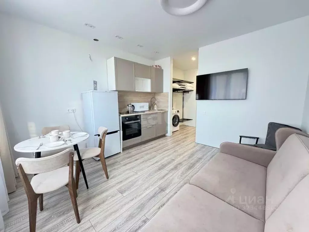 Студия Тюменская область, Тюмень Новгородская ул., 9А (22.0 м) - Фото 1