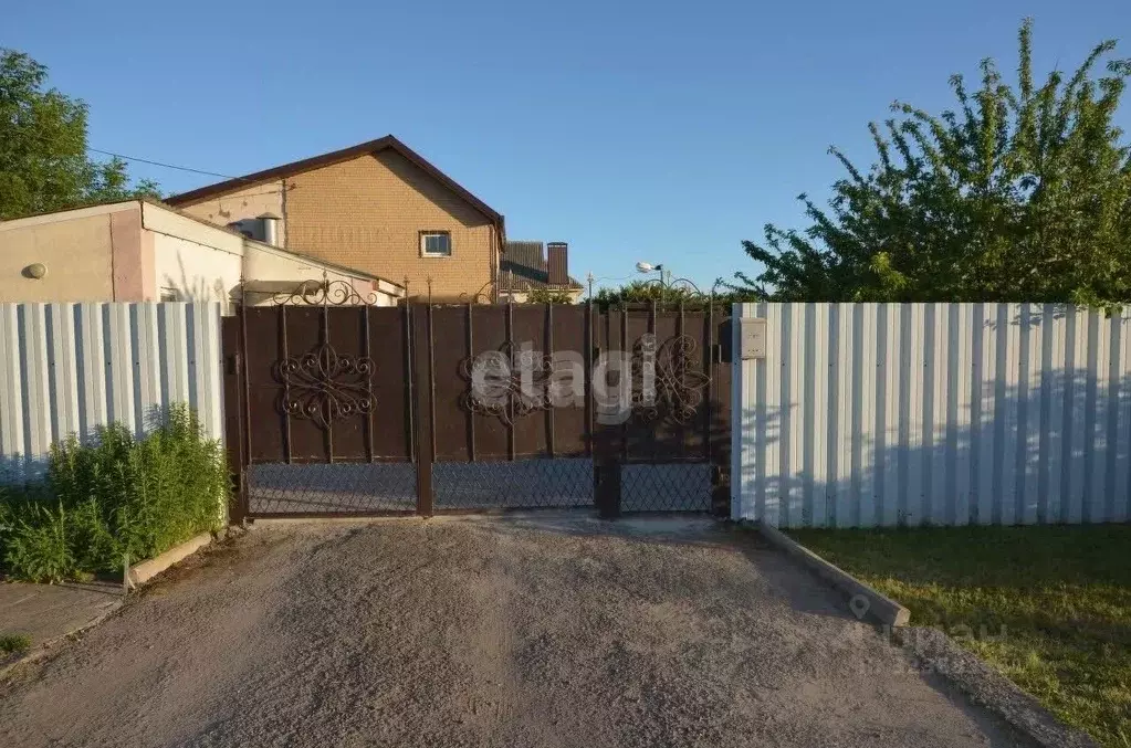 Дом в Ростовская область, Кагальницкий район, Мокробатайское с/пос, ... - Фото 1