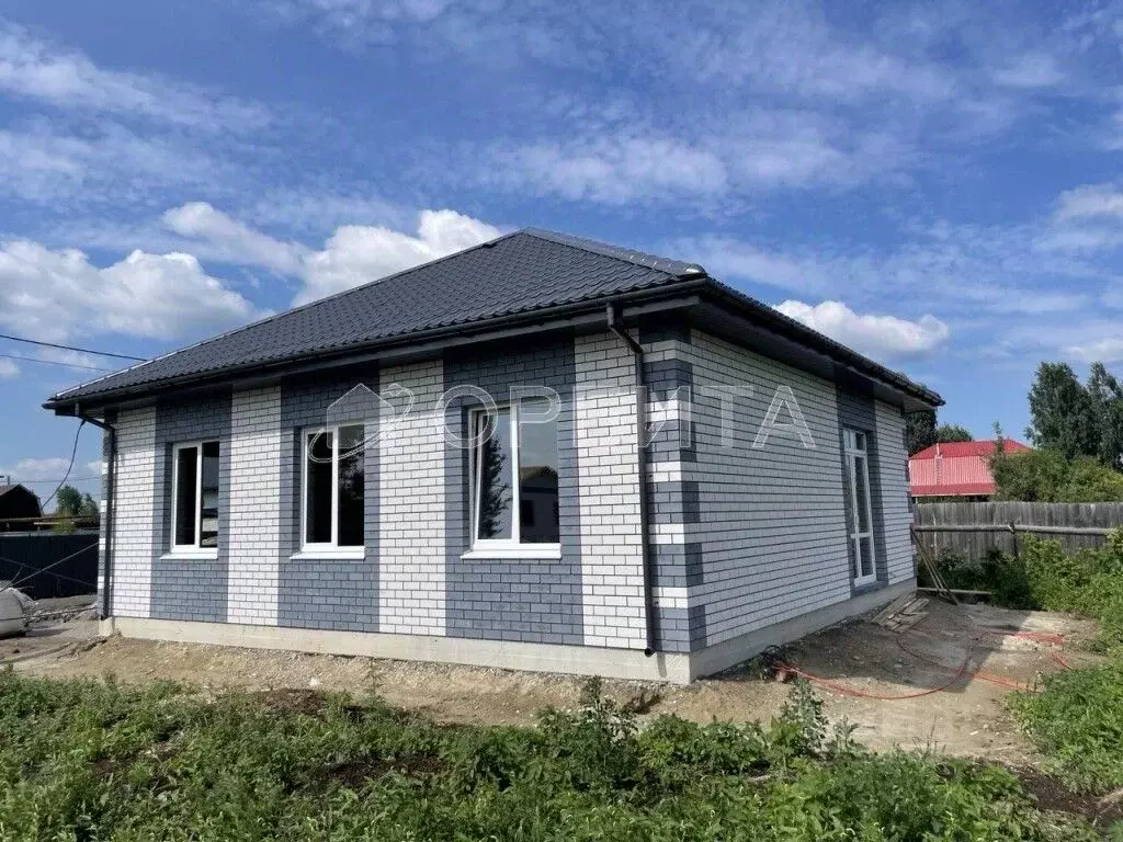 Дом в Тюменская область, Тюмень Березняковский мкр,  (100 м) - Фото 1