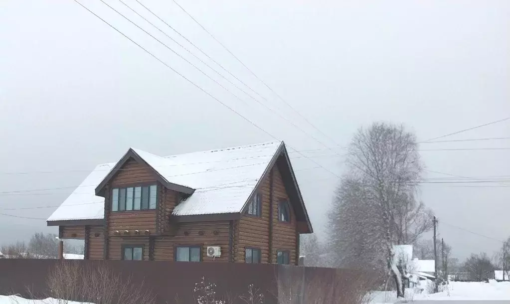 Дом в Пермский край, Александровск Яйва пгт, ул. Ленина, 8 (167 м) - Фото 0