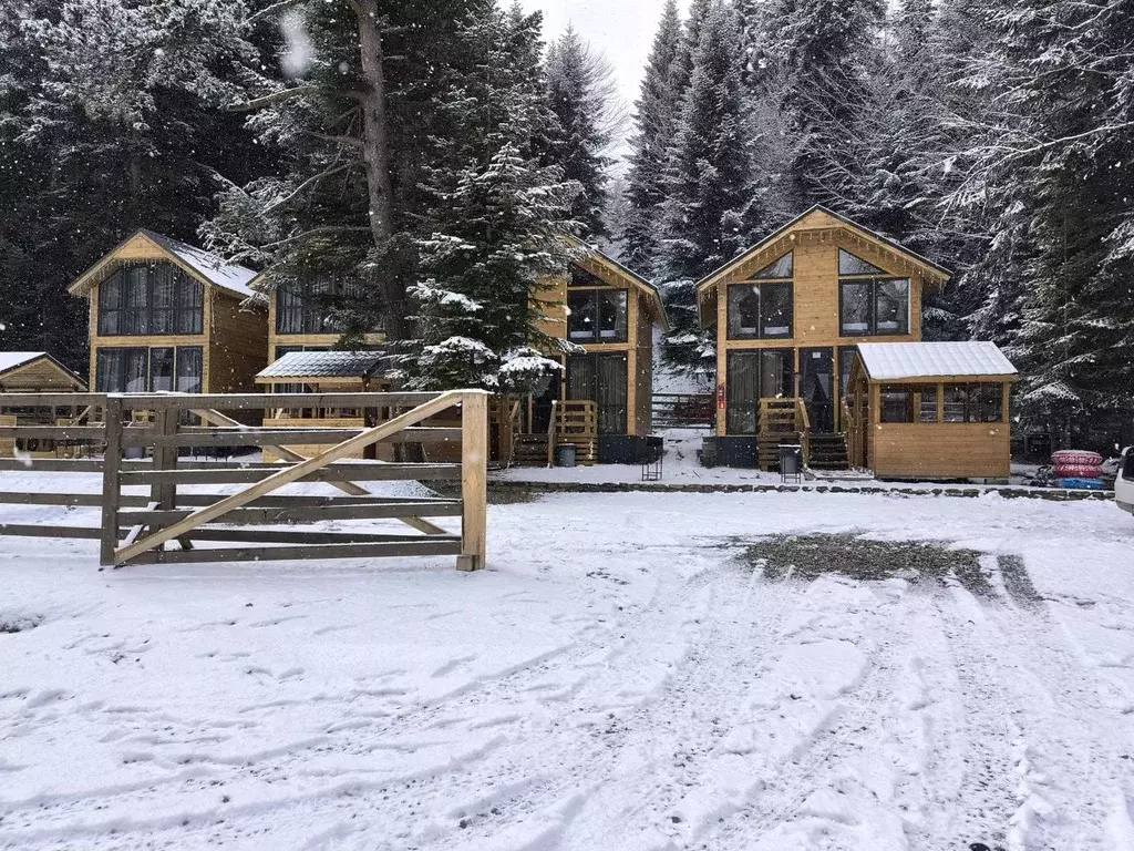 Дом в Карачаево-Черкесия, Зеленчукский район, с. Архыз  (55 м) - Фото 1