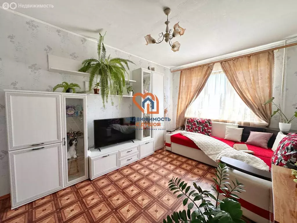 3-комнатная квартира: Судак, Партизанская улица, 17 (69.1 м) - Фото 0