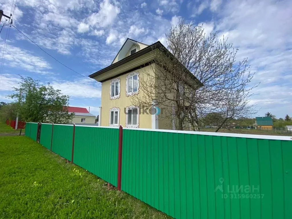 Дом в Башкортостан, Иглинский район, Балтийский сельсовет, д. ... - Фото 1