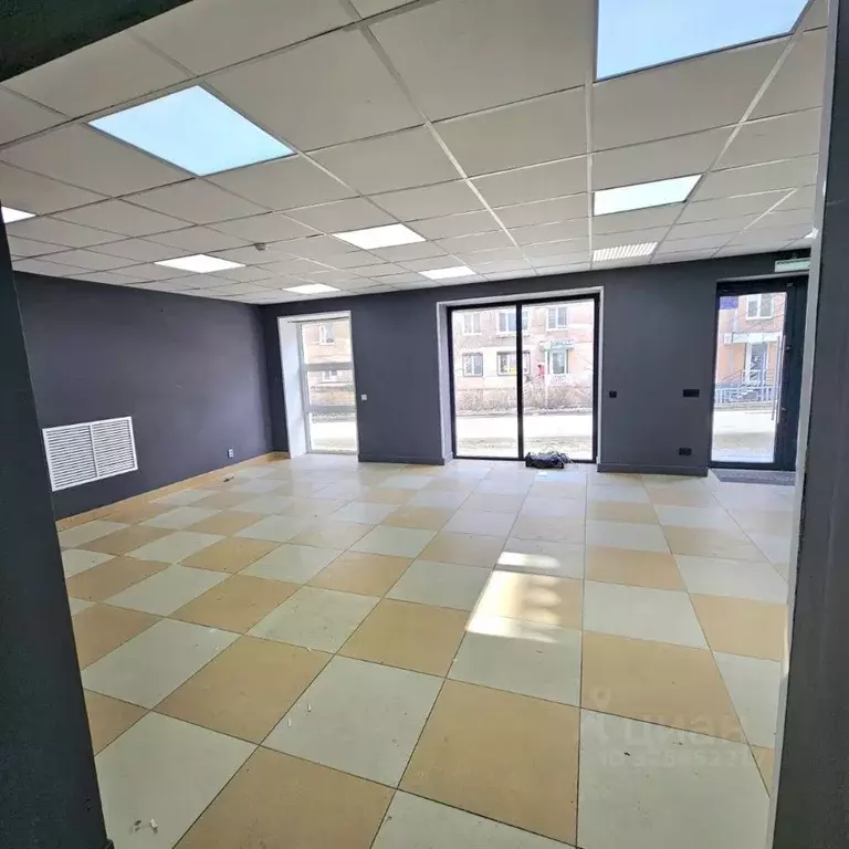 Помещение свободного назначения в Карелия, Петрозаводск ул. Максима ... - Фото 1