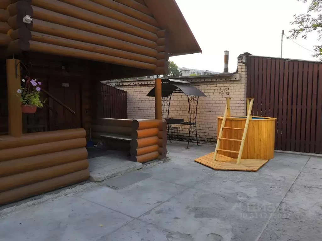 Дом в Псковская область, Псков Новгородская ул., 40 (100 м) - Фото 0