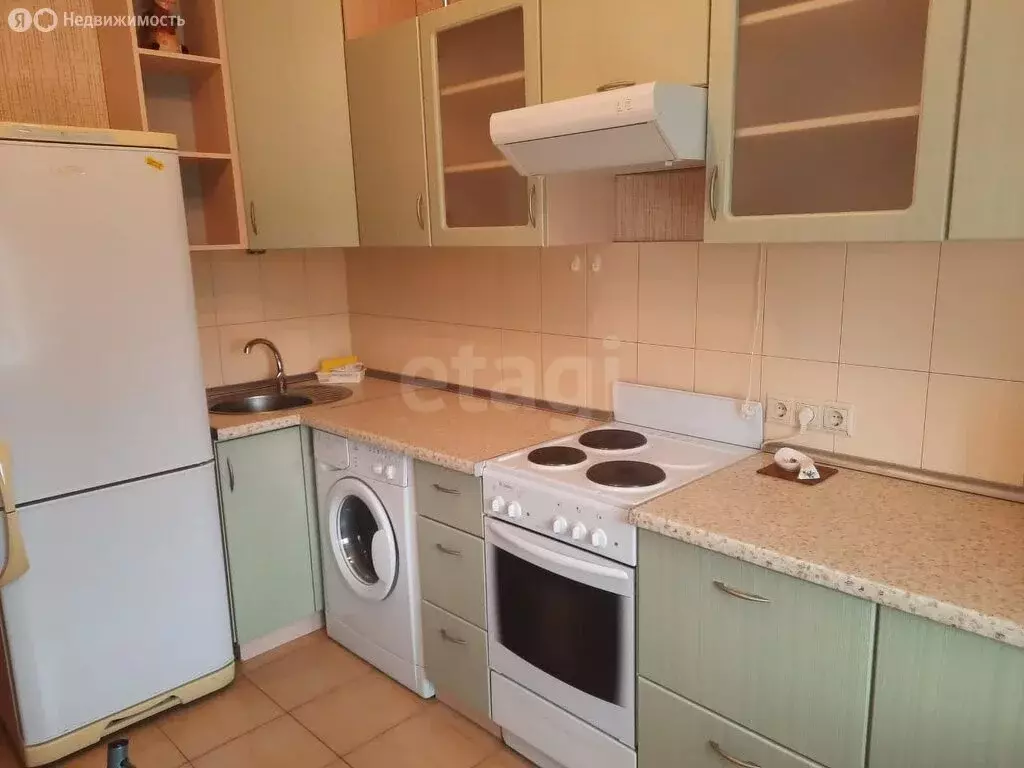 1-комнатная квартира: Тюмень, улица Максима Горького, 10к1 (34.8 м) - Фото 2