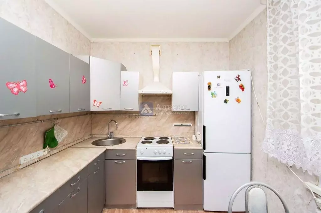 2-к кв. Тюменская область, Тюмень ул. Монтажников, 18 (48.4 м) - Фото 2