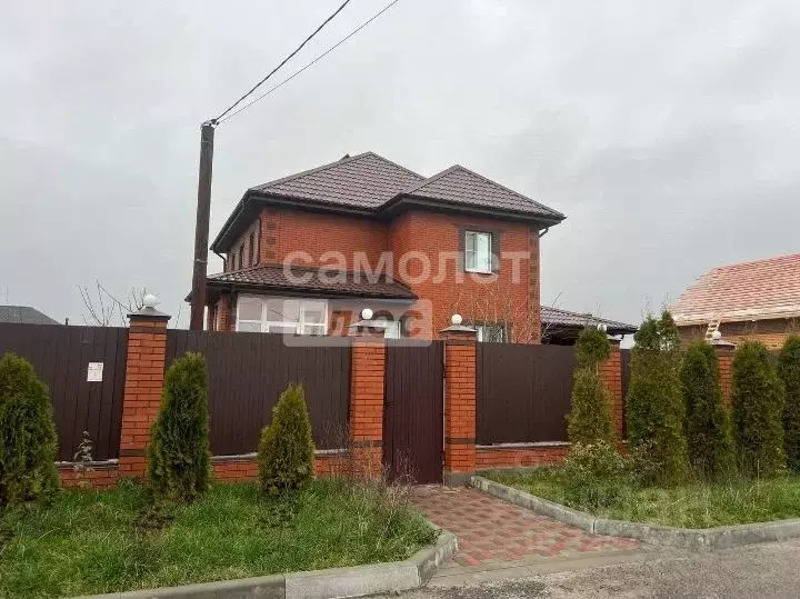 Дом в Курская область, Курский район, Новопоселеновский сельсовет, д. ... - Фото 1