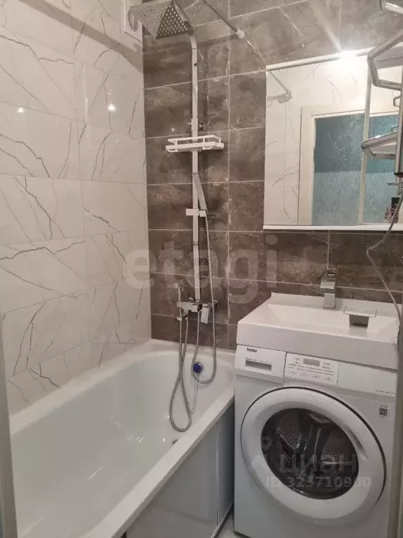 2-к кв. Пермский край, Пермь просп. Декабристов, 18 (44.0 м) - Фото 1