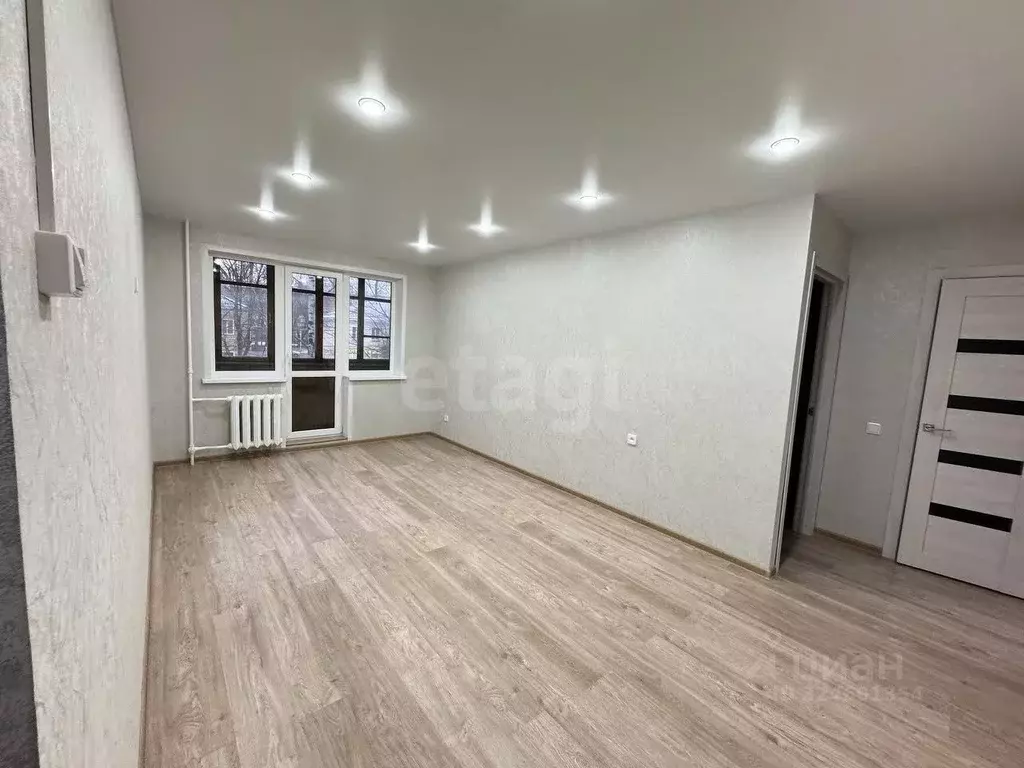 3-к кв. Кировская область, Киров ул. Дзержинского, 14 (58.4 м) - Фото 2