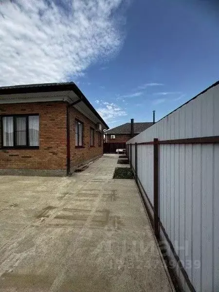 Дом в Ростовская область, Мясниковский район, Краснокрымское с/пос, ... - Фото 1