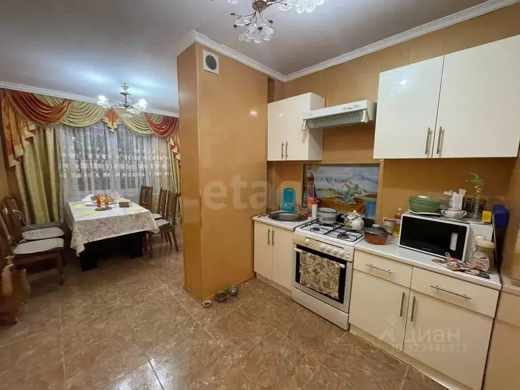 3-к кв. Северная Осетия, Владикавказ ул. Астана Кесаева, 4 (76.0 м) - Фото 1