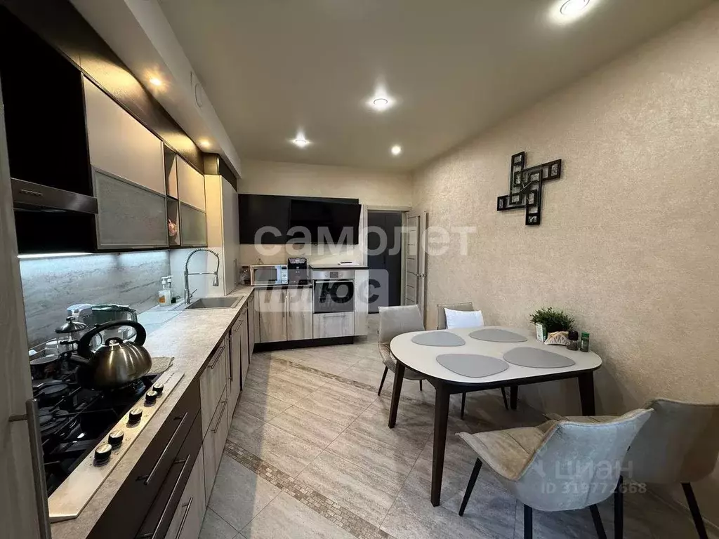 2-к кв. Костромская область, Кострома ул. Свердлова, 35к3 (64.2 м) - Фото 1