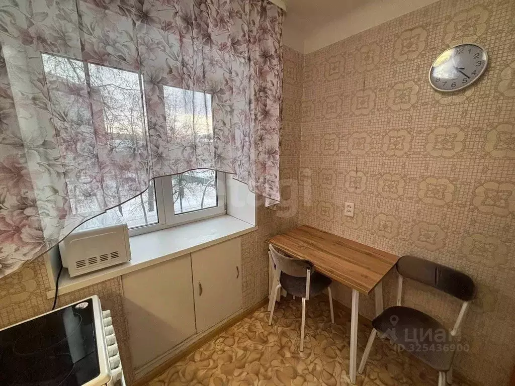 1-к кв. Тюменская область, Тюмень Минская ул., 96 (30.0 м) - Фото 2