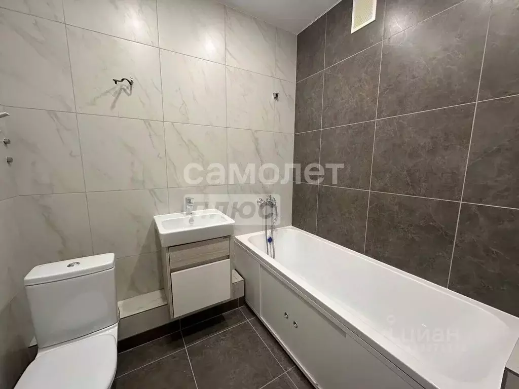 Студия Липецкая область, Липецк ул. Перова, 2В (26.56 м) - Фото 1