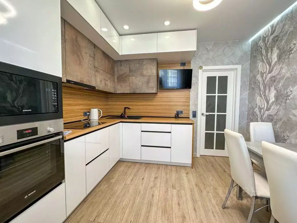 2-к кв. Нижегородская область, Нижний Новгород бул. Южный, 18 (58.8 м) - Фото 1