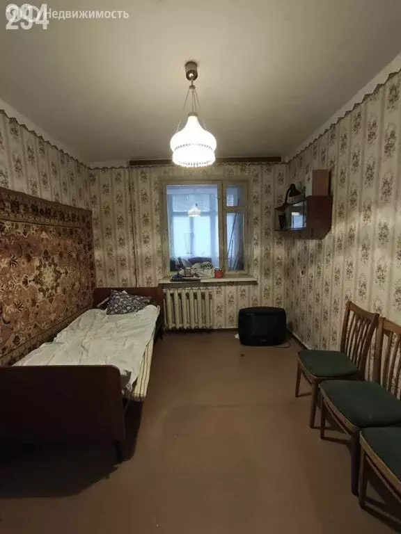 3-комнатная квартира: Феодосия, улица Челнокова, 74 (63 м) - Фото 1