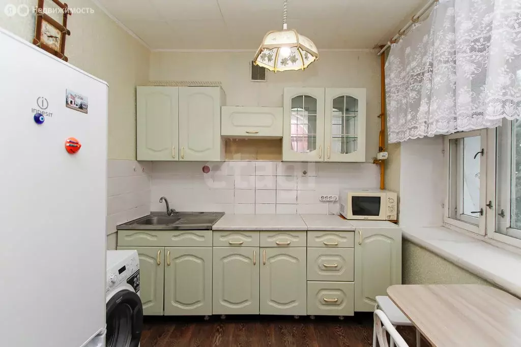 3-комнатная квартира: Тюмень, Киевская улица, 68 (43 м) - Фото 2