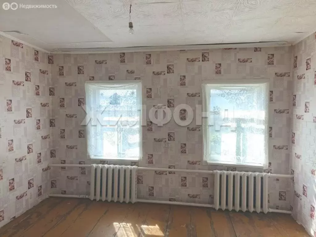 Дом в Карасук, Ленинградская улица (72.1 м) - Фото 1