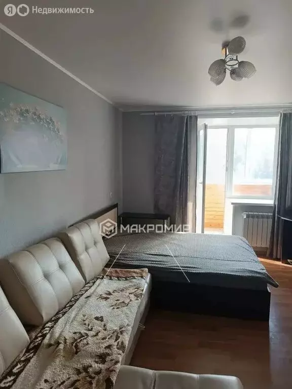 1-комнатная квартира: Миасс, улица Павших Борцов, 10 (42.9 м) - Фото 2